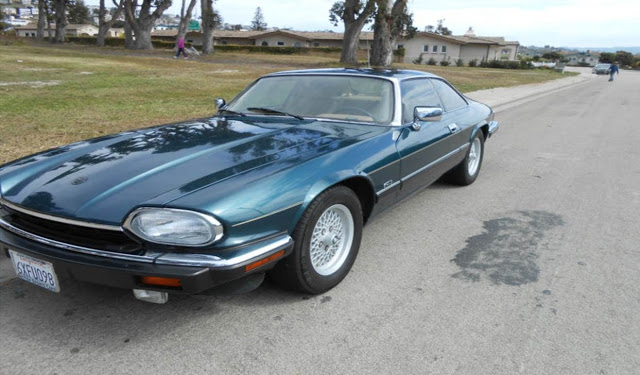 Hen’s tooth:  XJS with manual trans