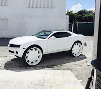 2012 Camaro on 32s (DubTwelves?)